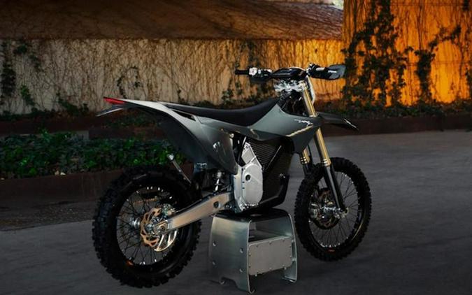 2025 Stark VARG Alpha 18"_80HP