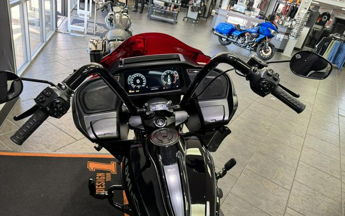 2025 Harley-Davidson® Road Glide® Midnight Firestorm - Black Finish