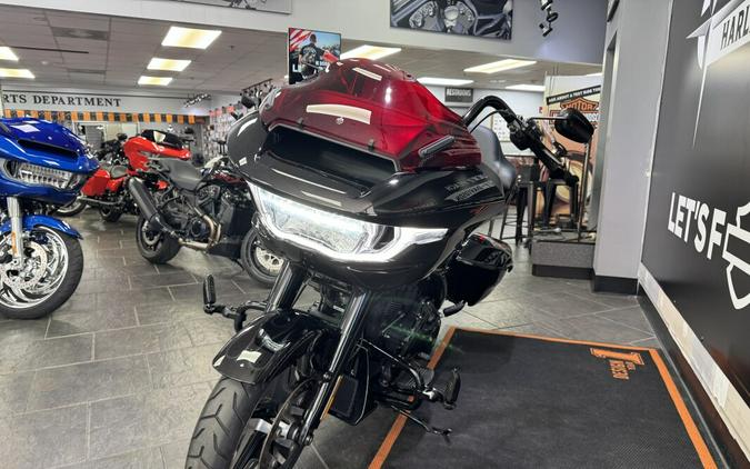2025 Harley-Davidson® Road Glide® Midnight Firestorm - Black Finish