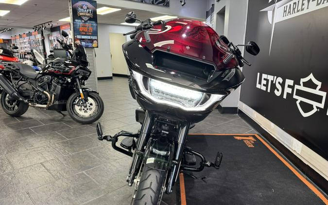 2025 Harley-Davidson® Road Glide® Midnight Firestorm - Black Finish
