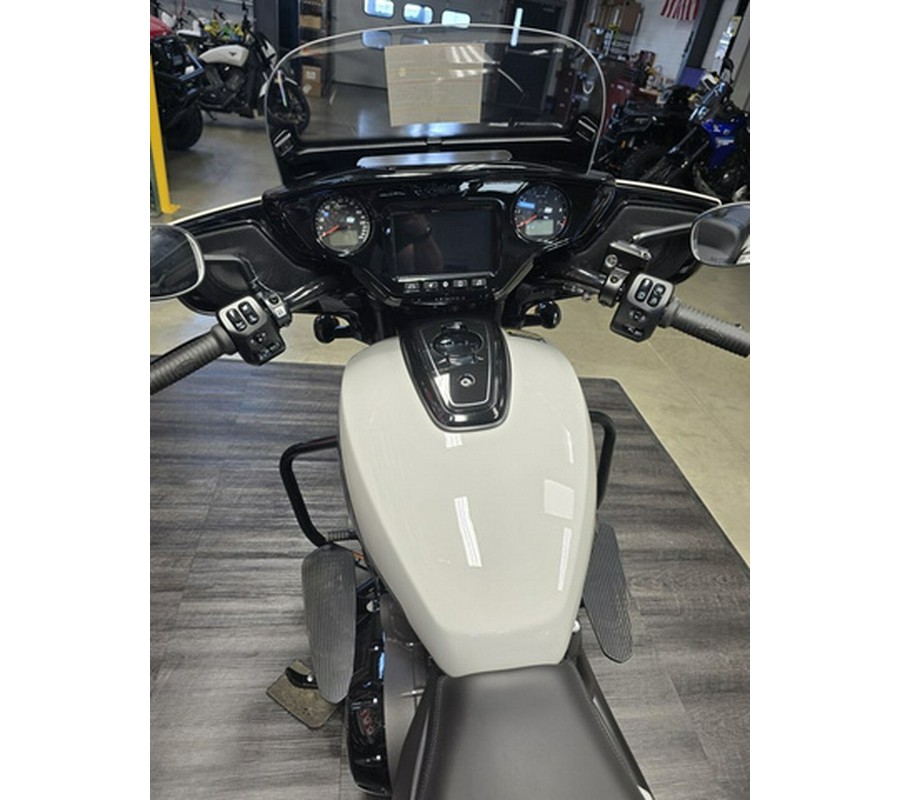 2026 Indian CHIEFTAIN POWERPLUS DARK HORSE + 112 PACKAGE