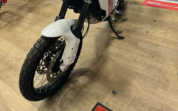 2025 Ducati DesertX 937