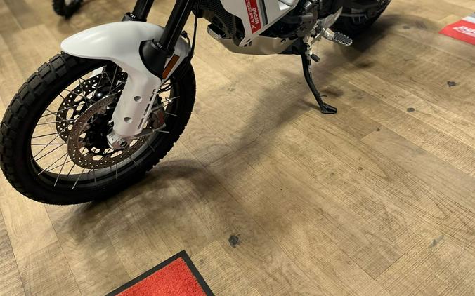 2025 Ducati DesertX 937