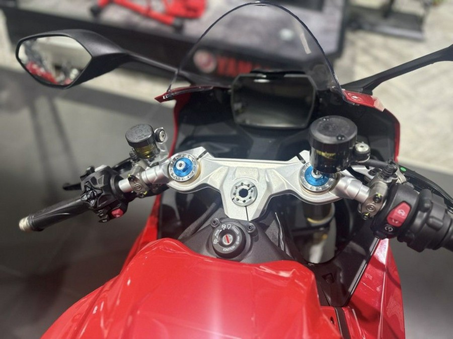2025 Ducati PANIGALE V2 S 896