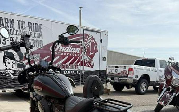 2022 Indian Motorcycle® CHIEF DARK HORSE, BLACK SMOKE
