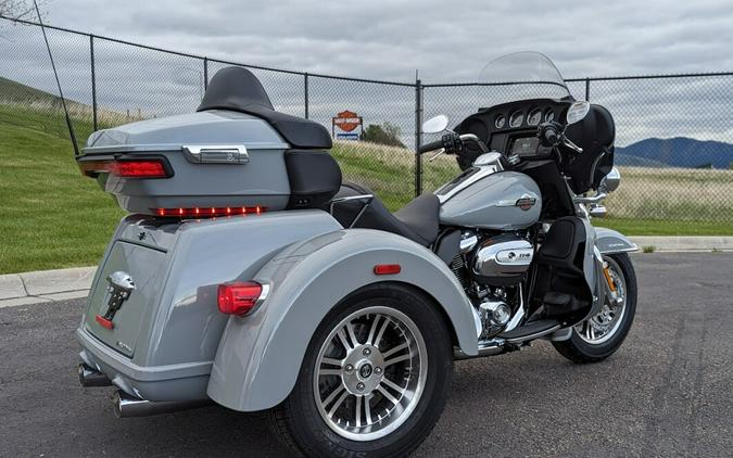 2024 Harley-Davidson Tri Glide Ultra Billiard Gray