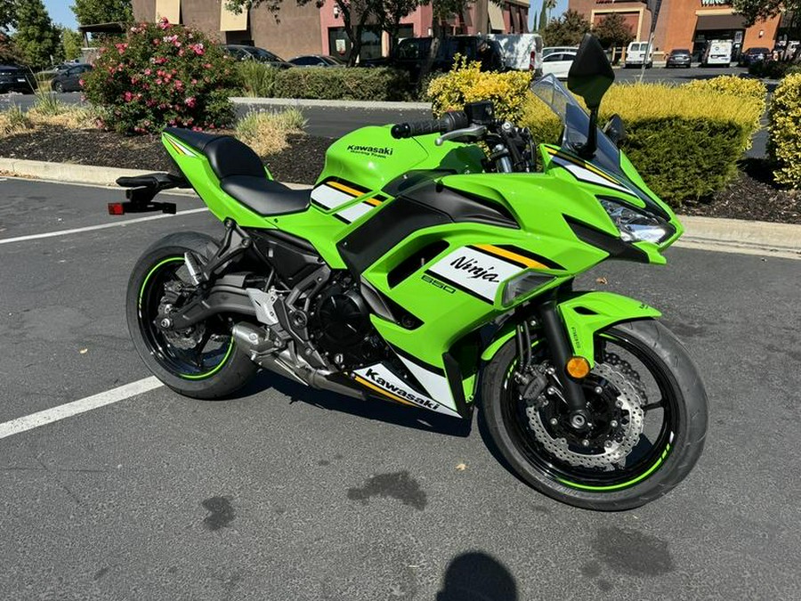 2025 Kawasaki Ninja® 650 KRT Edition ABS