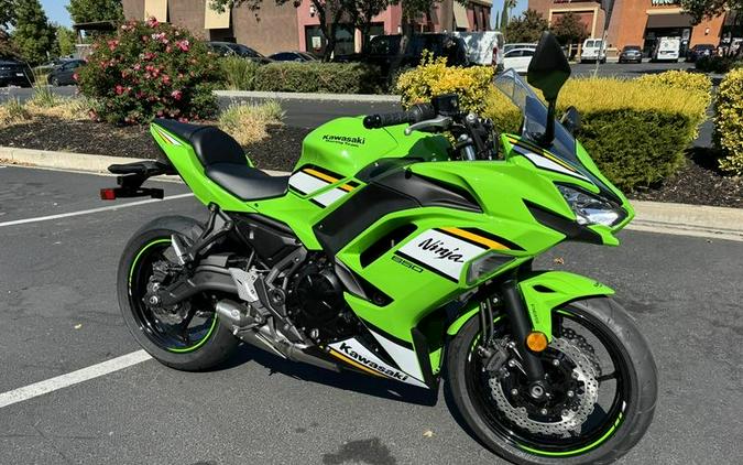 2025 Kawasaki Ninja® 650 KRT Edition ABS