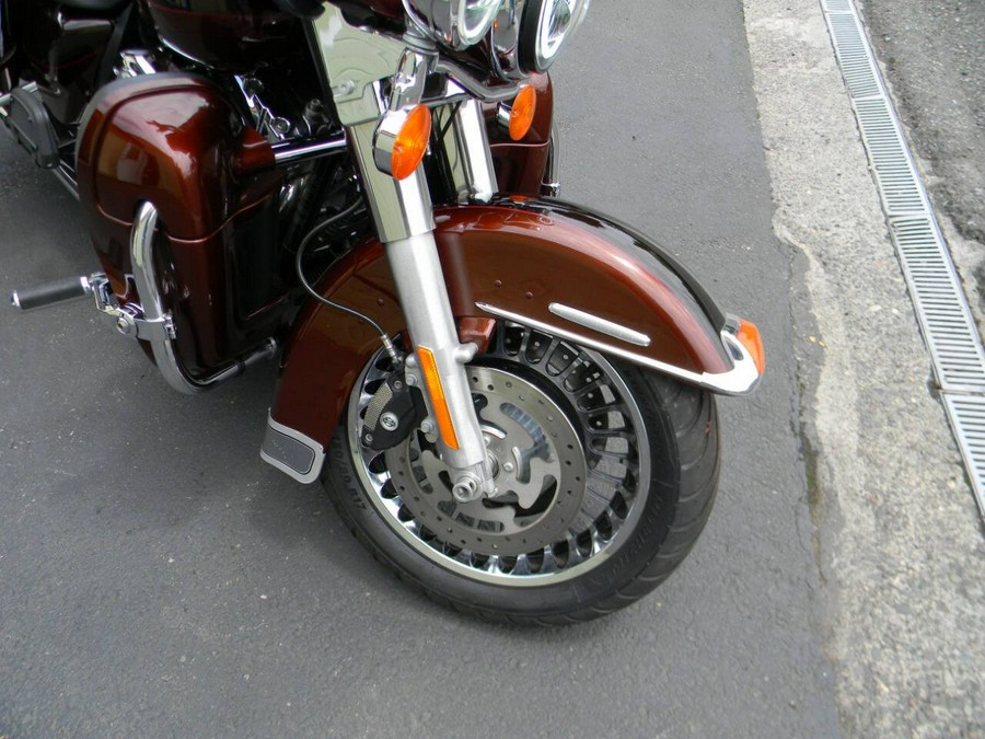 2011 Harley-Davidson Ultra Limited FLHTK