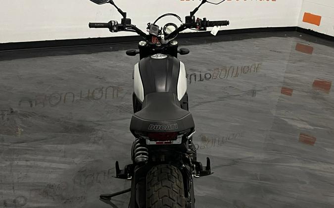 2021 DUCATI DARK