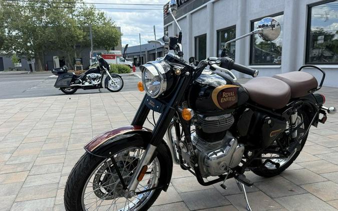 2024 Royal Enfield Classic 350 Halcyon Black