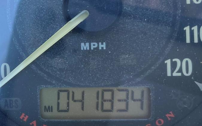 2017 Harley-Davidson® 1200 Custom Vivid Black