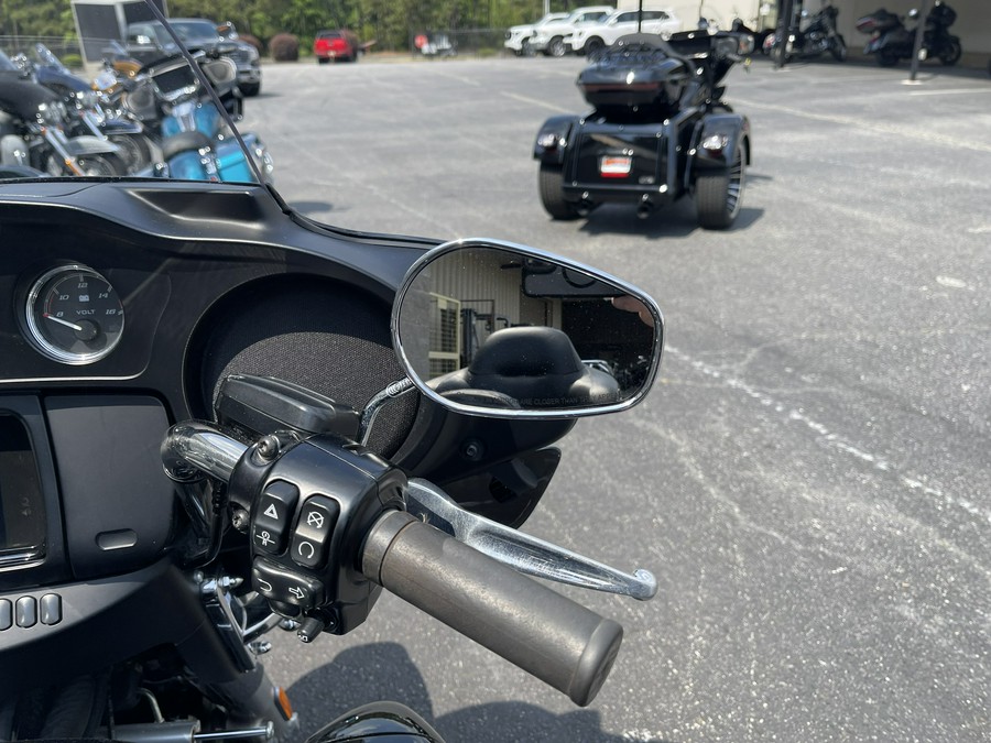 2019 Harley-Davidson Tri Glide® Ultra