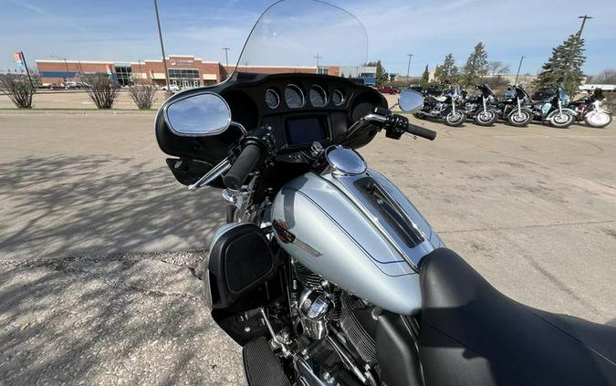 2023 Harley-Davidson® FLHTCUTG - Tri Glide® Ultra