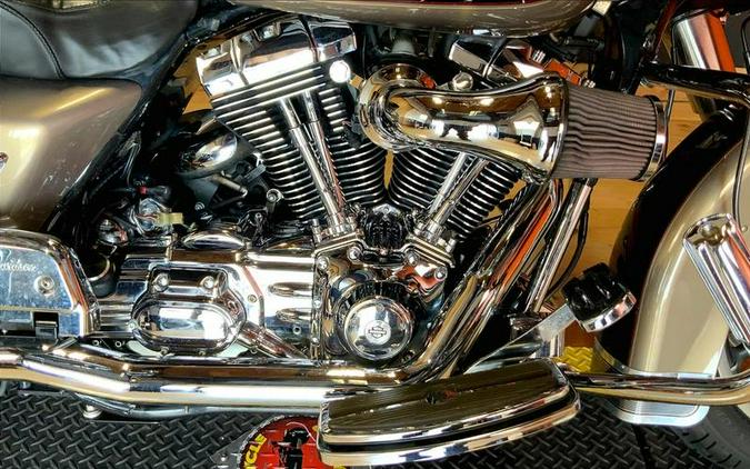 2005 Harley-Davidson® FLHTC-I