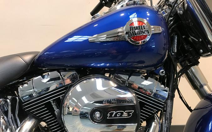 2016 Harley-Davidson Heritage Softail Classic Superior Blue FLSTC