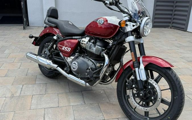 2024 Royal Enfield Super Meteor 650 Celestial Red