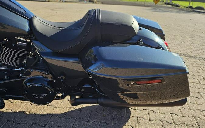 FLTRX 2025 Road Glide™