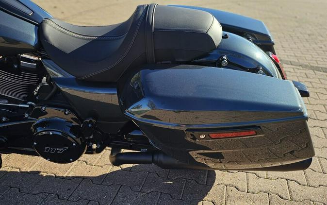 FLTRX 2025 Road Glide™