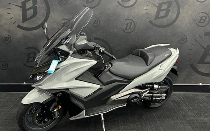 2025 KYMCO AK550i ABS
