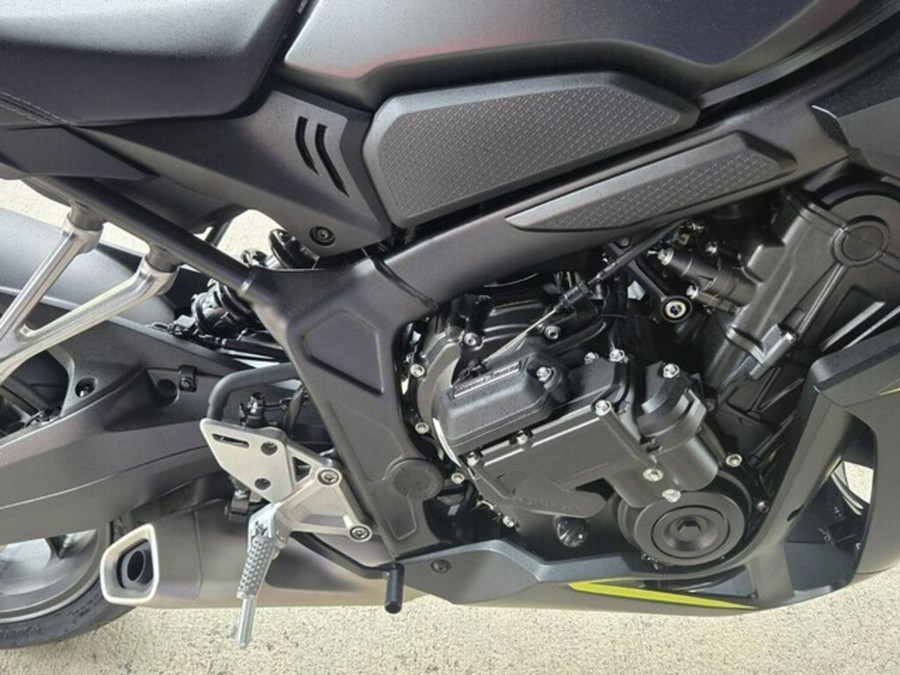 2026 Honda CBR650R E-Clutch