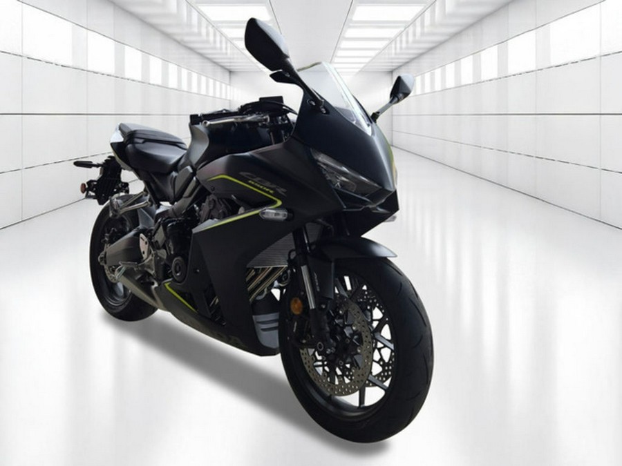 2026 Honda CBR650R E-Clutch