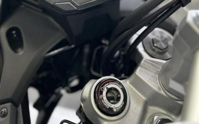 2026 Kawasaki KLE®500 SE ABS
