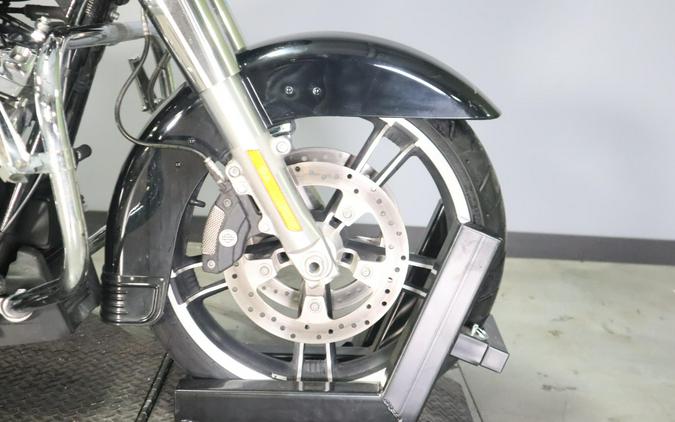 2017 Harley-Davidson Street Glide Special FLHXS