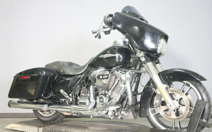 2017 Harley-Davidson Street Glide Special FLHXS
