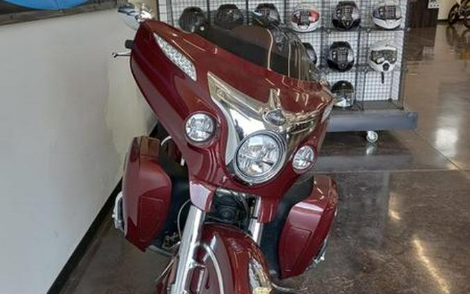 2020 Indian Motorcycle® Roadmaster® Burgundy Metallic