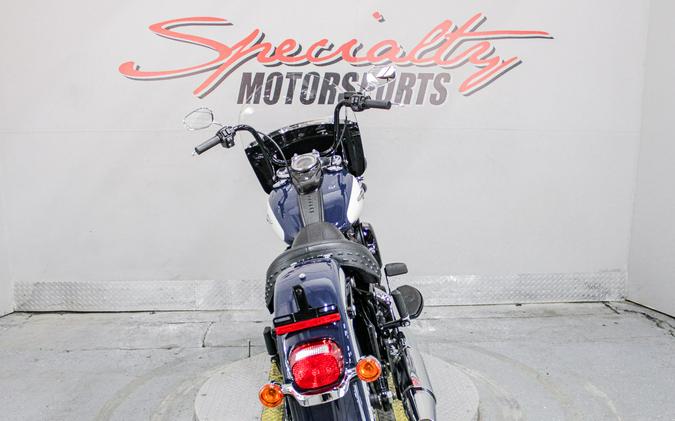 2019 Harley-Davidson Heritage Classic 107