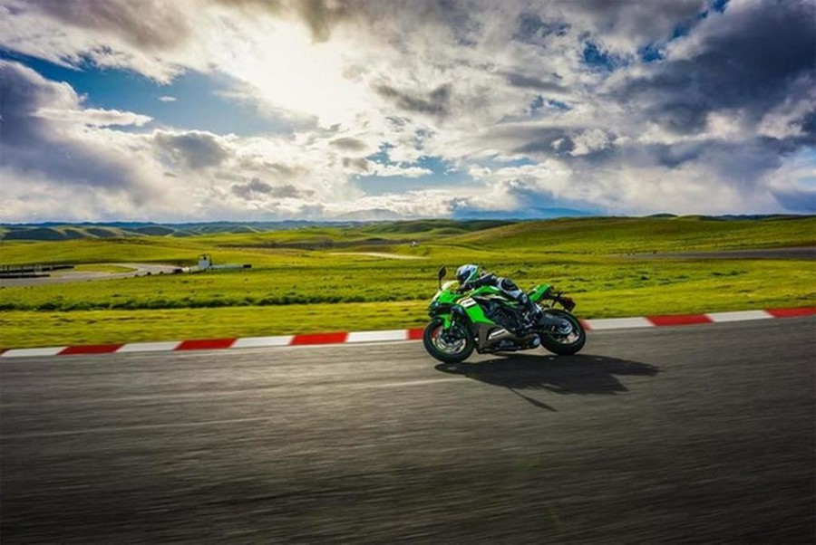 2025 Kawasaki Ninja ZX-6R ABS KRT Edition
