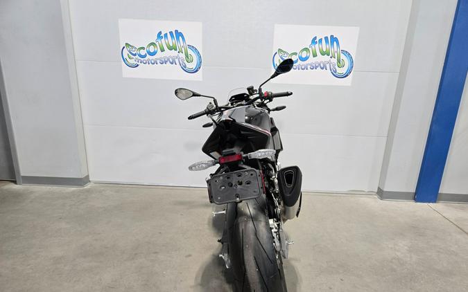 2027 Aprilia Tuono V4 Factory 1100
