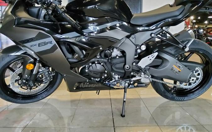 2026 Kawasaki Ninja ZX-6R Base