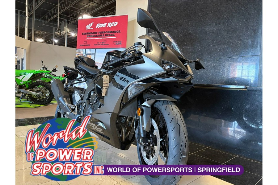 2026 Kawasaki NINJA ZX 6R BASE