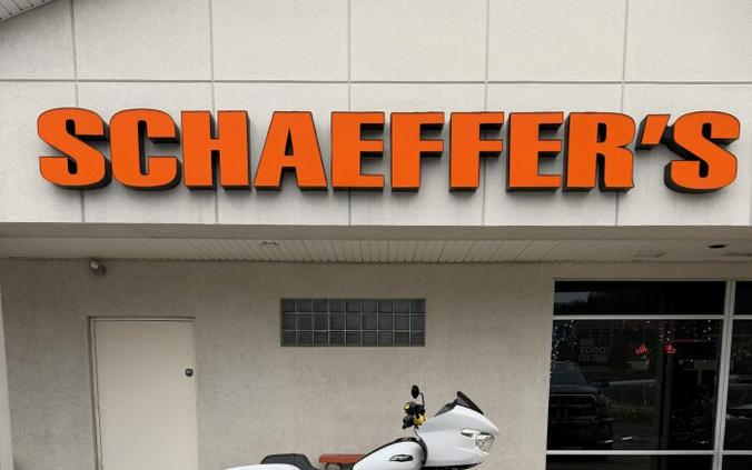 2025 Harley-Davidson® Road Glide® FLTRX White Onyx Pearl - Black Finish