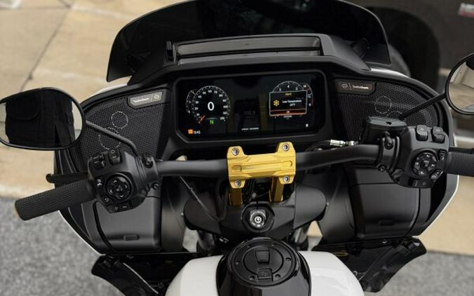 2025 Harley-Davidson® Road Glide® FLTRX White Onyx Pearl - Black Finish