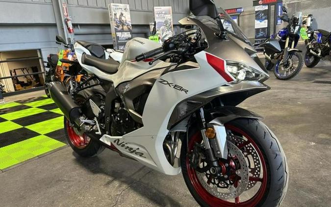 2025 Kawasaki Ninja ZX-6R ABS KRT Edition