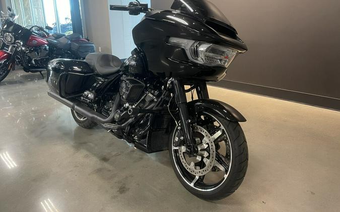 2024 Harley-Davidson® Road Glide® Vivid Black