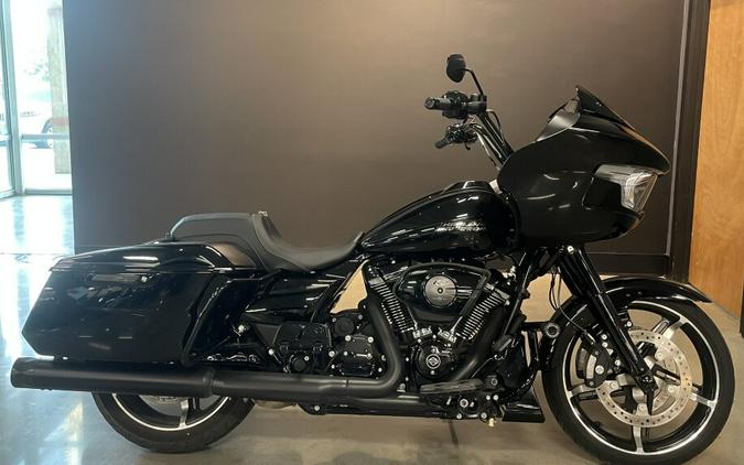 2024 Harley-Davidson® Road Glide® Vivid Black