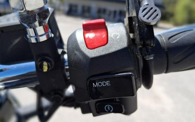 2023 Moto Guzzi V7 Special