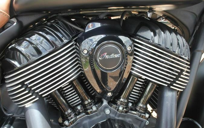 2019 Indian Chieftain Dark Horse Thunder Black Smoke Dark Horse Bronze Smoke