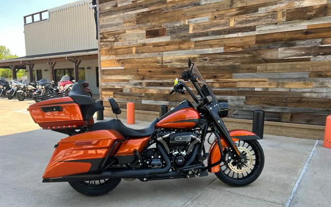 2019 Harley-Davidson® Road King® Special Scorched Orange/Black Denim