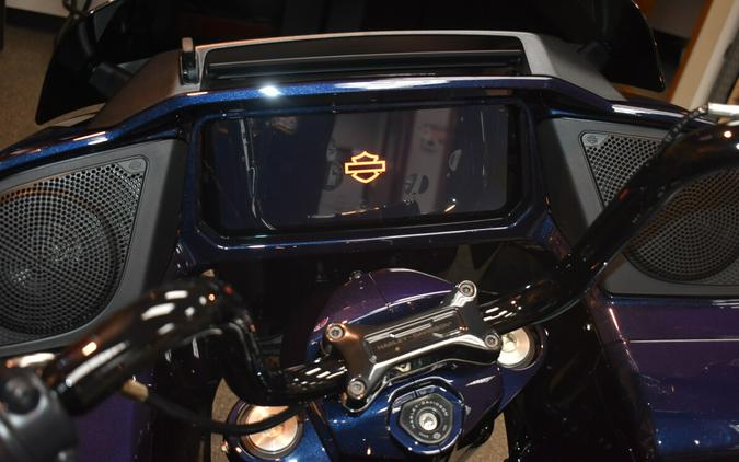 FLTRX 2025 Road Glide®