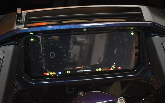 FLTRX 2025 Road Glide®