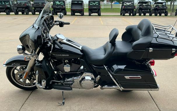 2015 Harley-Davidson® ULTRA CLASSIC LIMITED