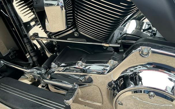 2015 Harley-Davidson® ULTRA CLASSIC LIMITED