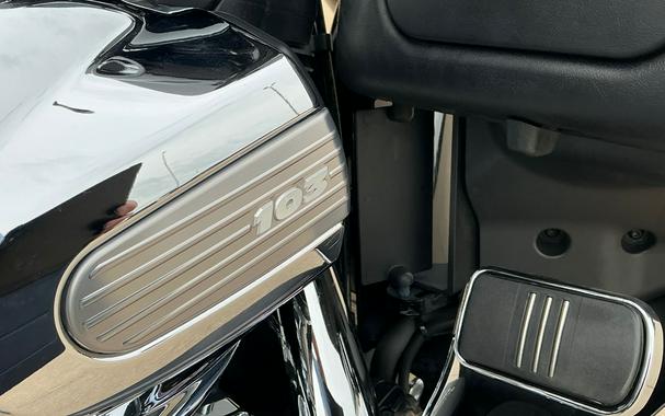 2015 Harley-Davidson® ULTRA CLASSIC LIMITED