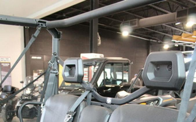 2026 Can-Am SSV DEF DPS 62 HD9 BK 26