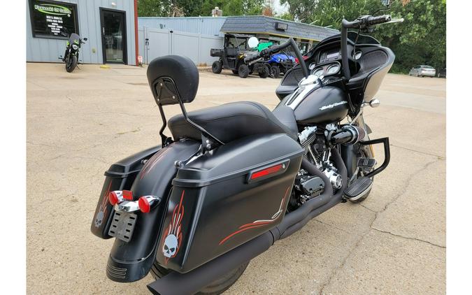 2015 ROAD GLIDE - Harley-Davidson®